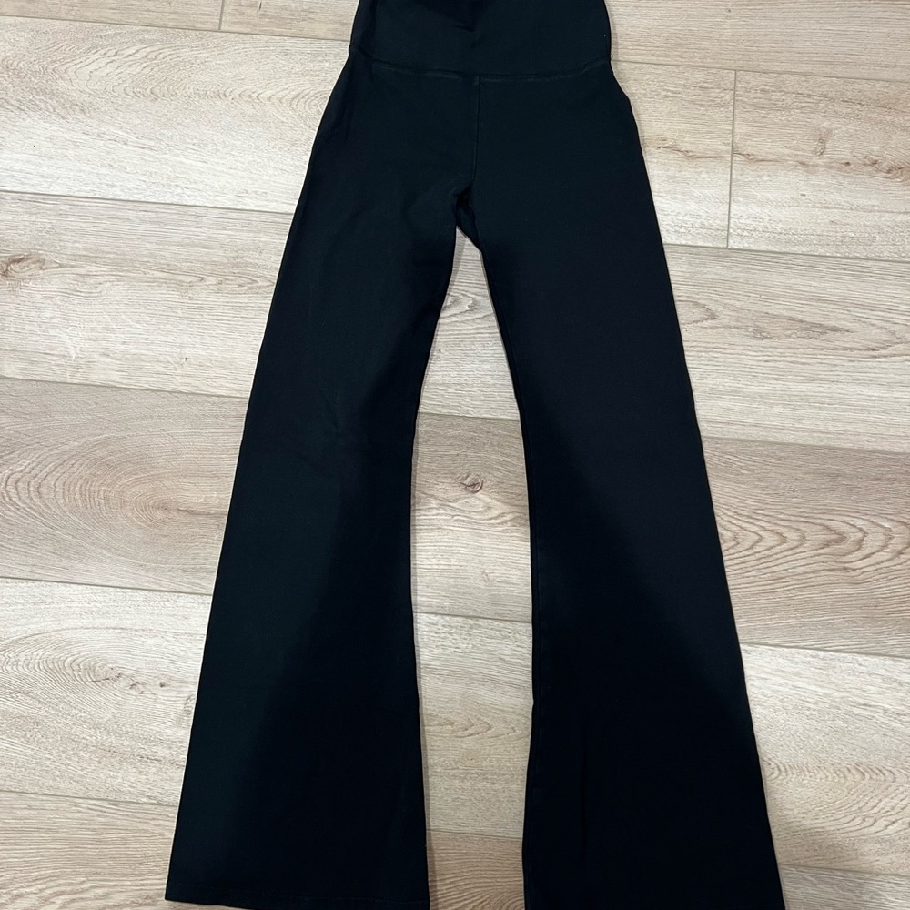Aerie OFFLINE High Waisted Flare Leggings Size Medium